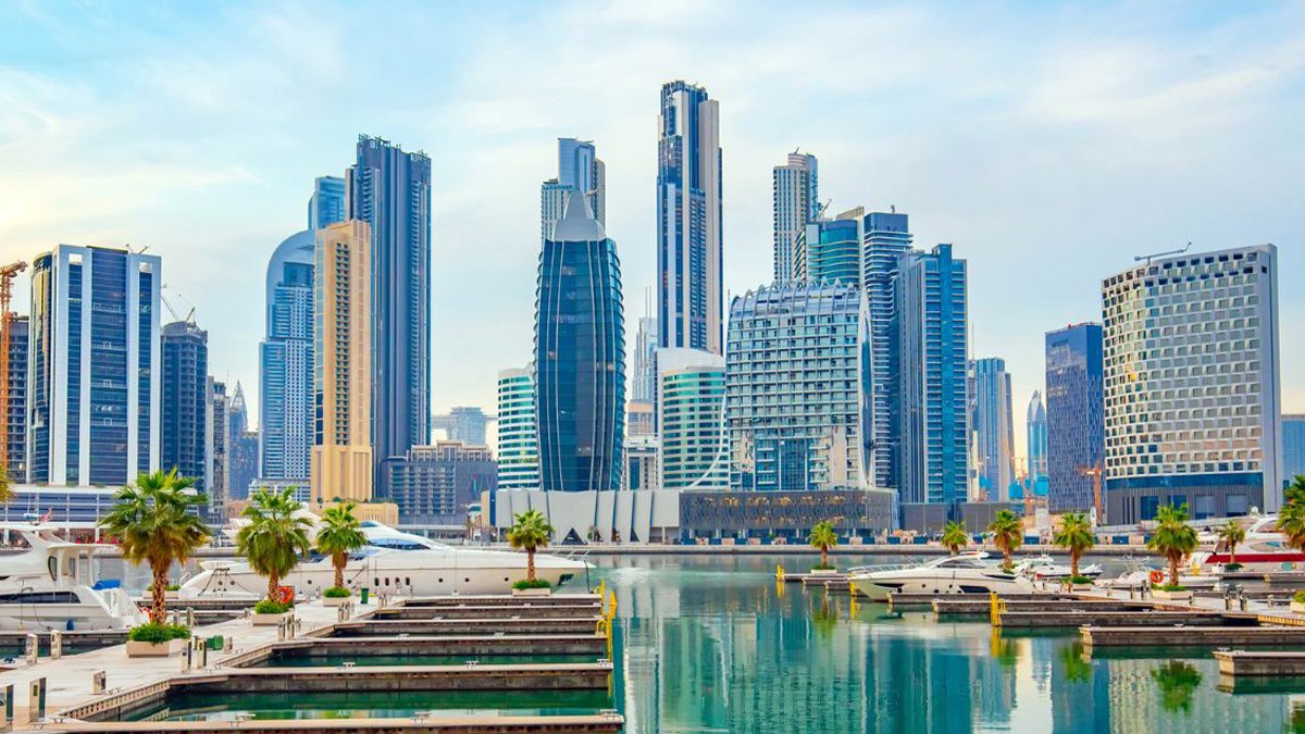 An apartment in Dubai at Business Bay is perfect to bring high profit on selling.